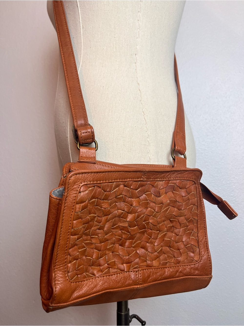 Day & Mood Woven Detail Leather Crossbody Bag - Brown